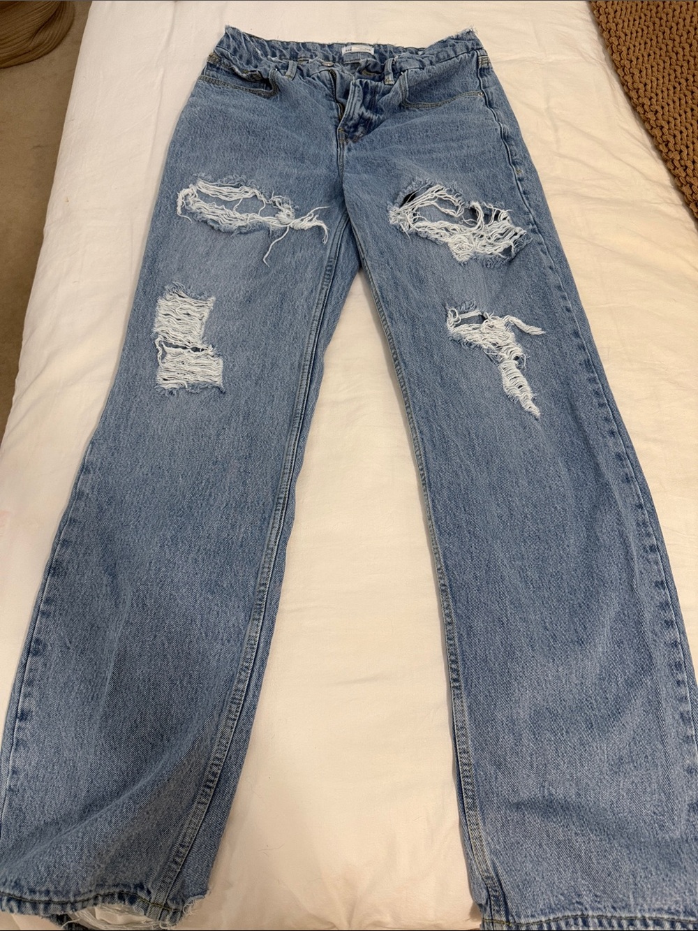 Good American Light Blue Distressed Denim Jeans